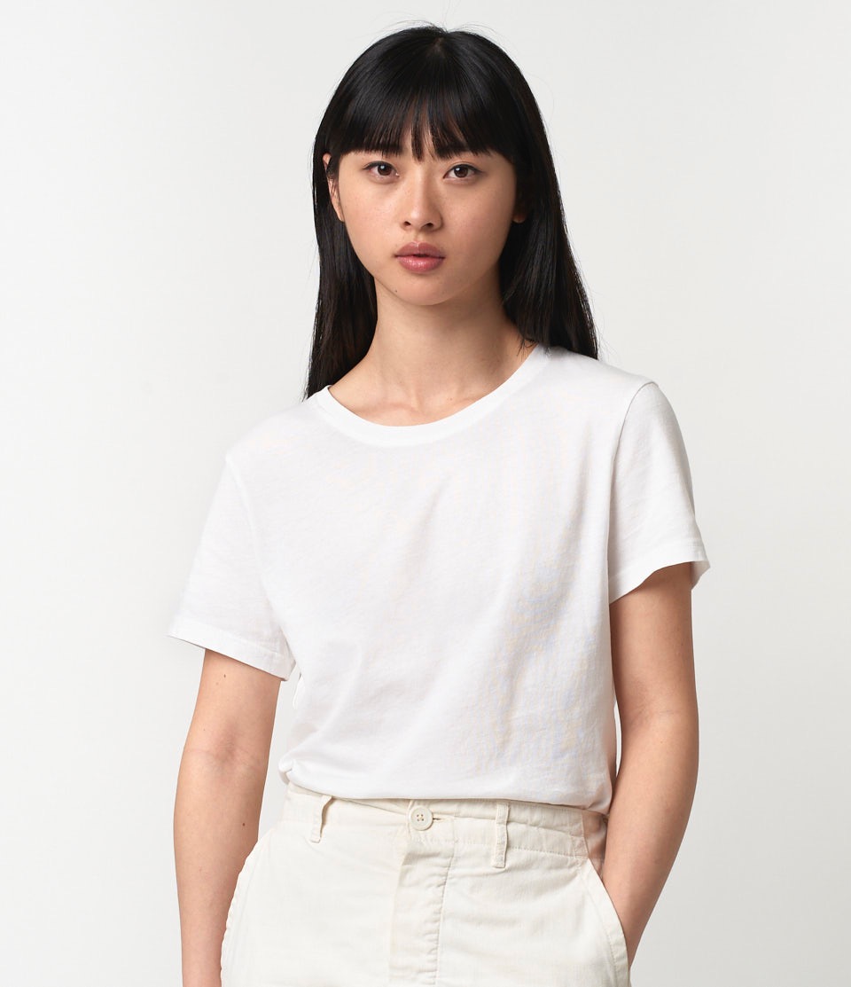 woman wearing light cotton t-shirt in white