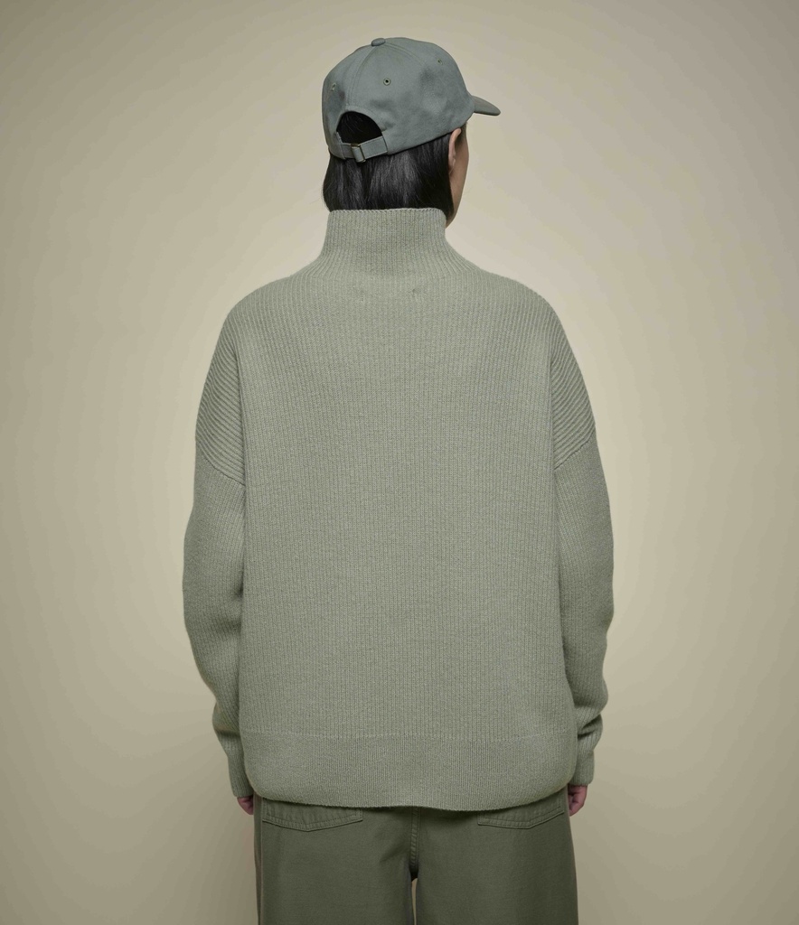 WMOCKNECK01MC.449.11.Caroline.jpeg