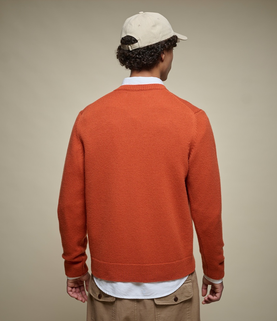 VNECK01MC_29_11_Joel