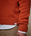 VNECK01MC_29_13_Joel