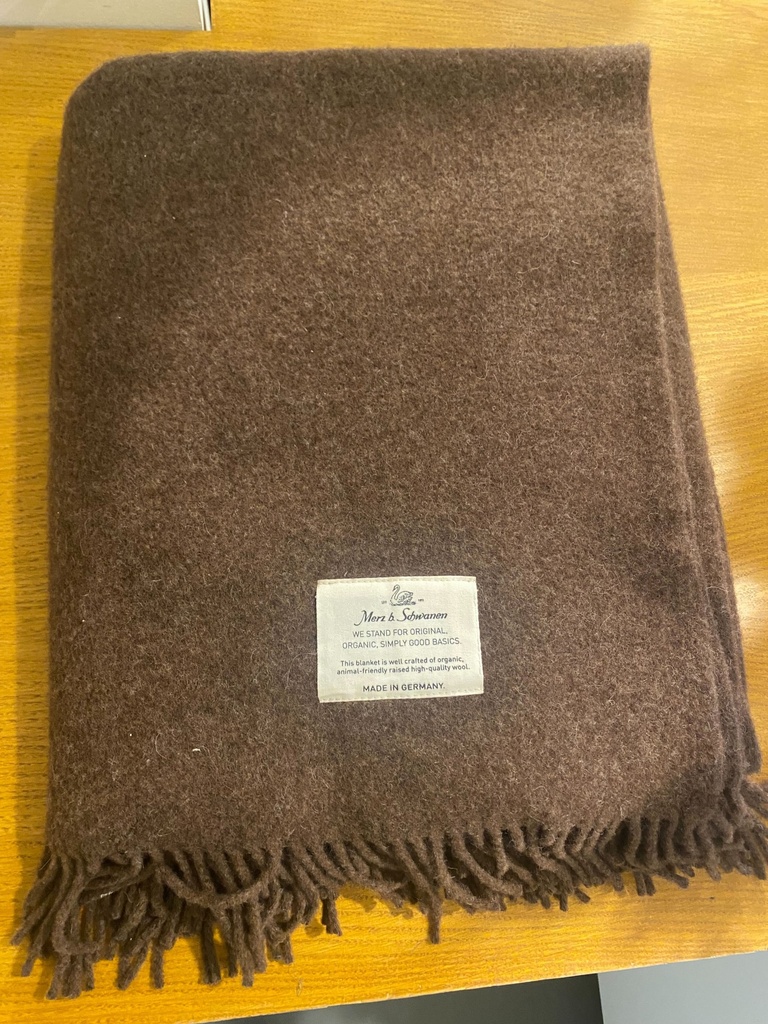 Leichtdecke, mit Fransen / Reine Schurwolle / 1,40m x 1,90m